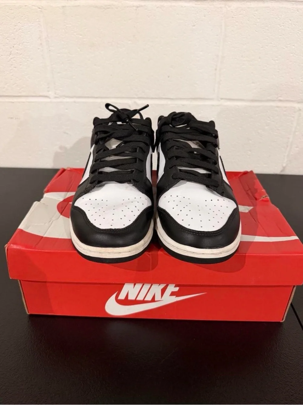 Nike Black and White Low Top Sneakers